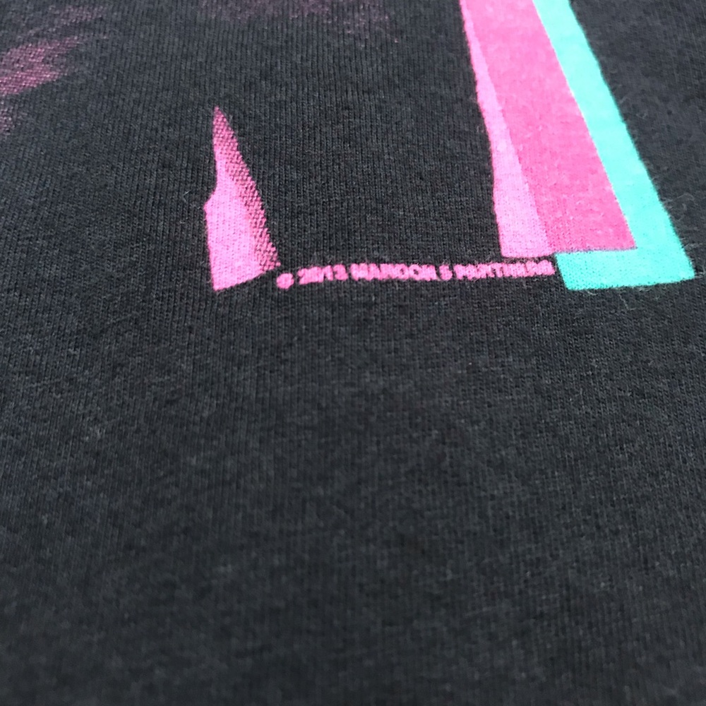 🎸 ‘13 Maroon 5 Maroon Five Band World Tour Columned Colors Tee Shirt - Picture 9 of 14